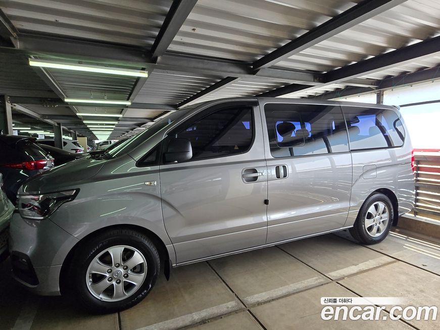 Hyundai Starex 2018