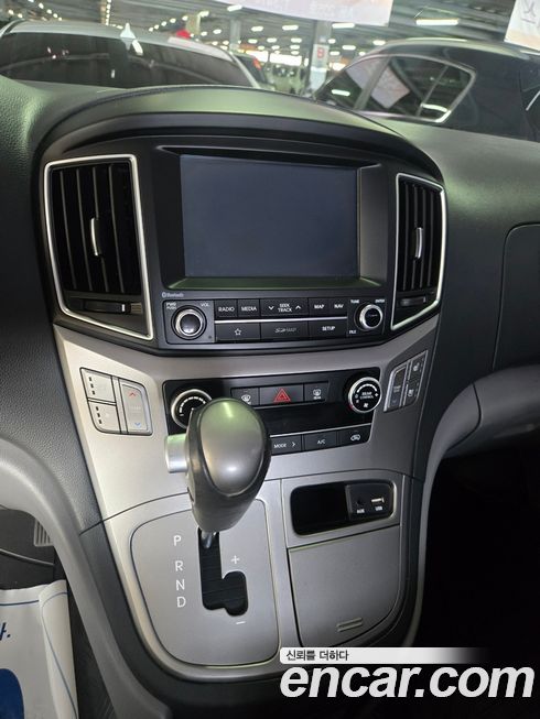 Hyundai Starex 2018