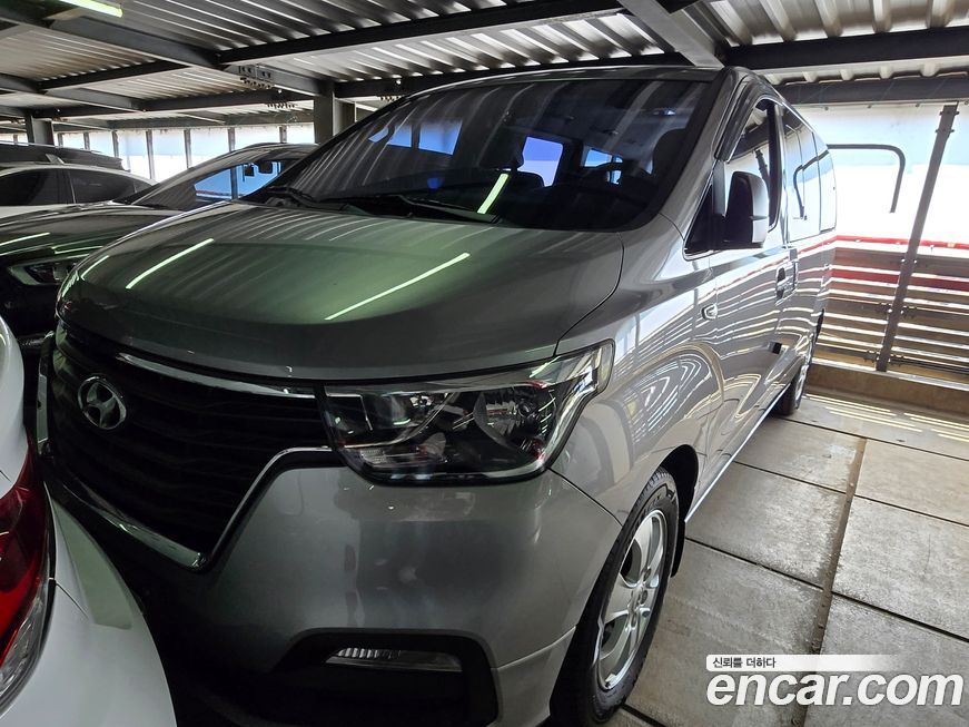 Hyundai Starex 2018