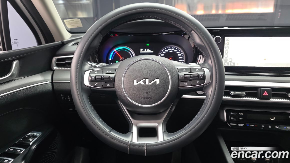 Kia K5 2023