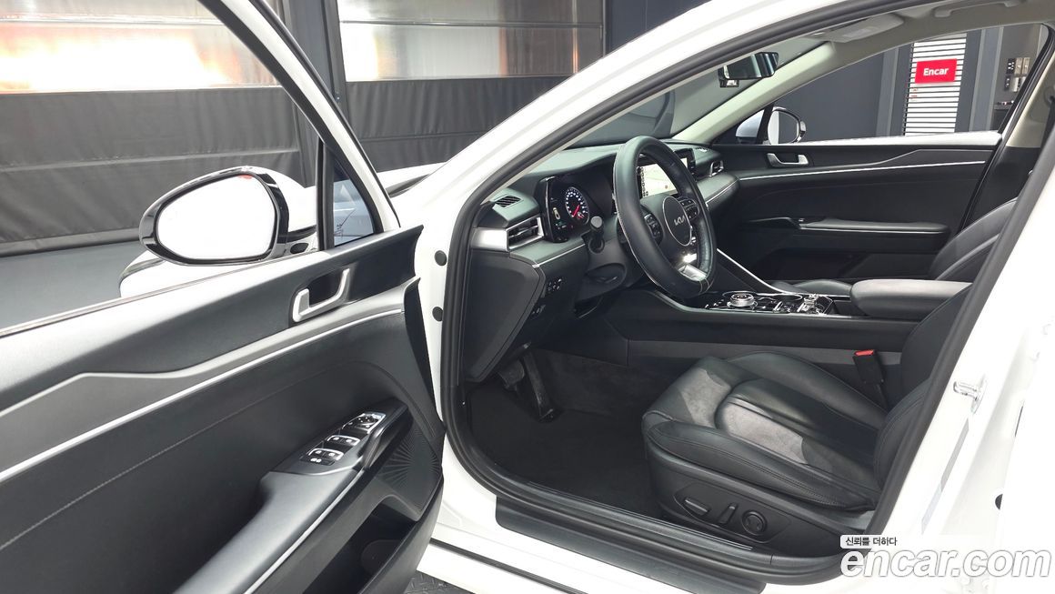 Kia K5 2023