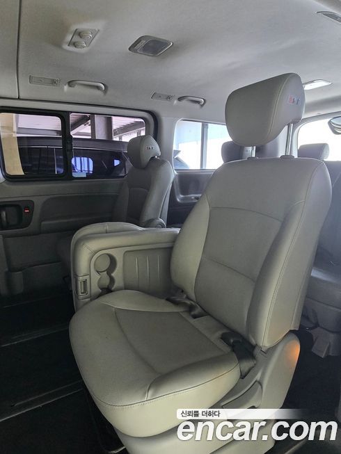 Hyundai Starex 2018