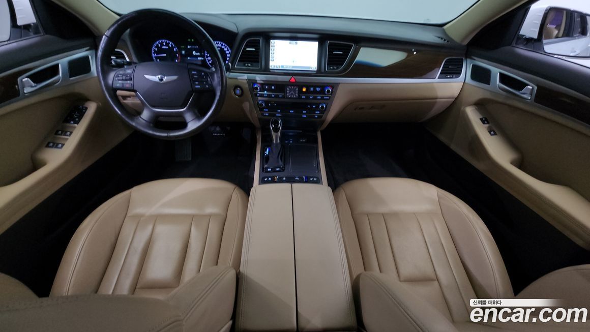 Hyundai Genesis 2016