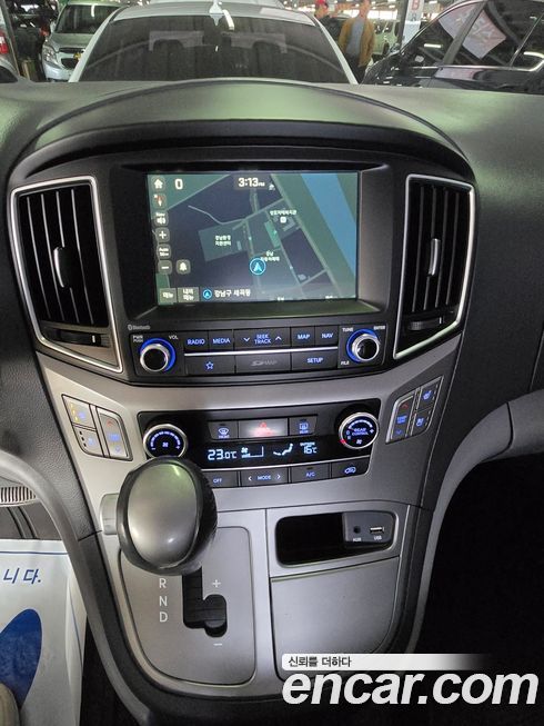 Hyundai Starex 2018