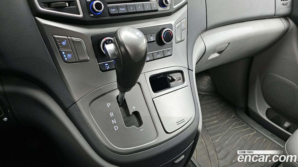 Hyundai Starex 2021