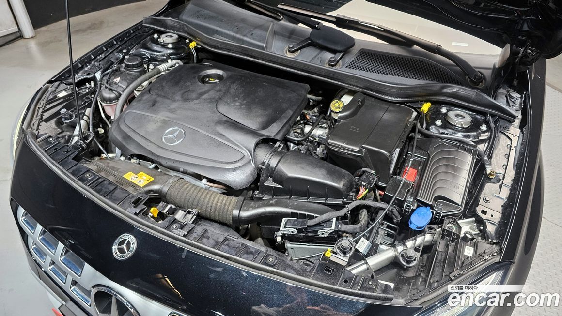 Mercedes-Benz GLA-Class 2019