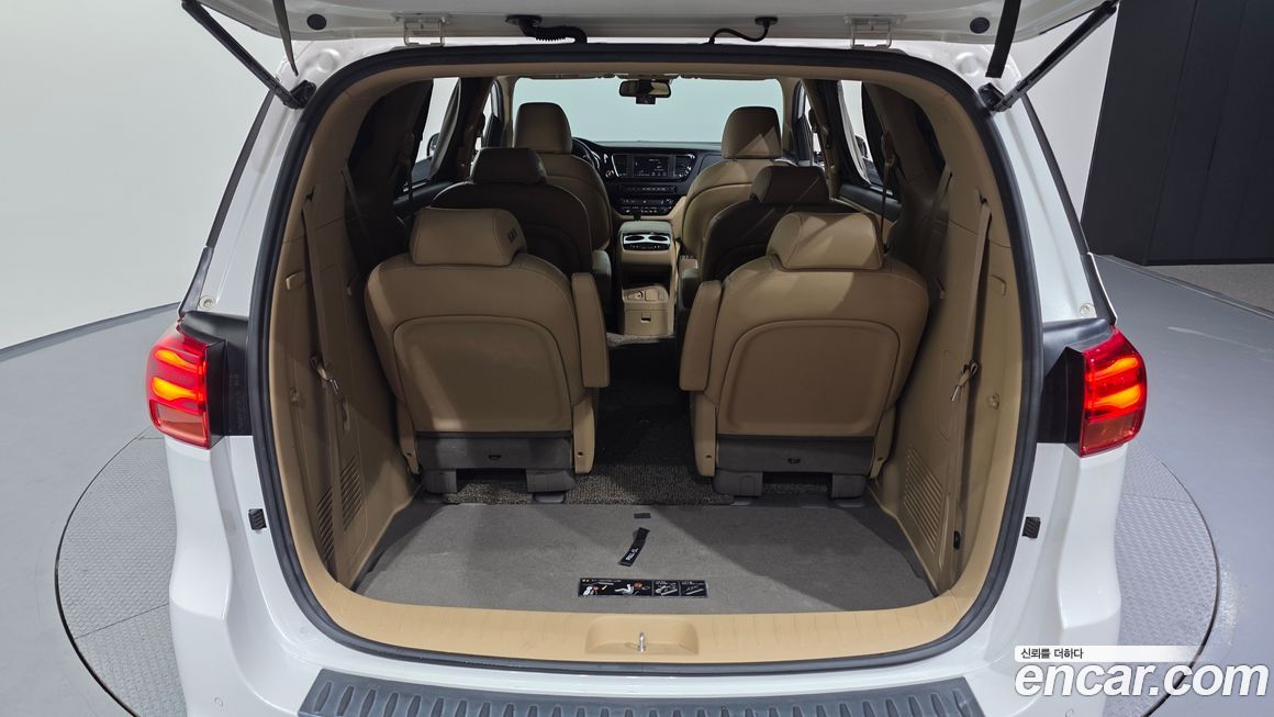 Kia Canival 2019
