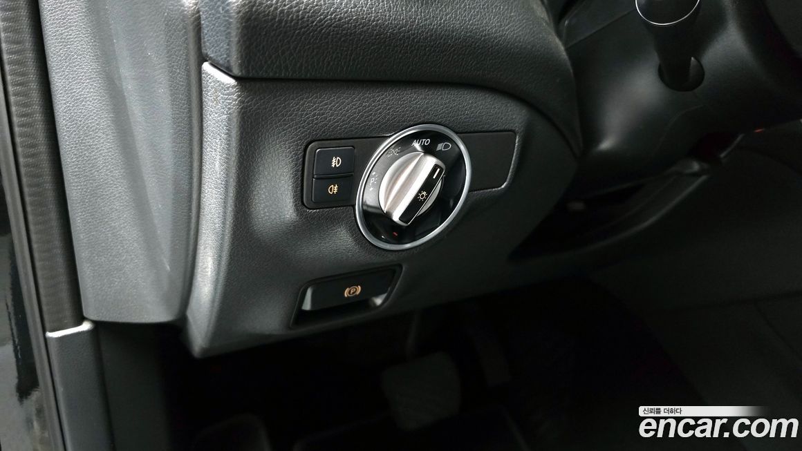 Mercedes-Benz GLA-Class 2019