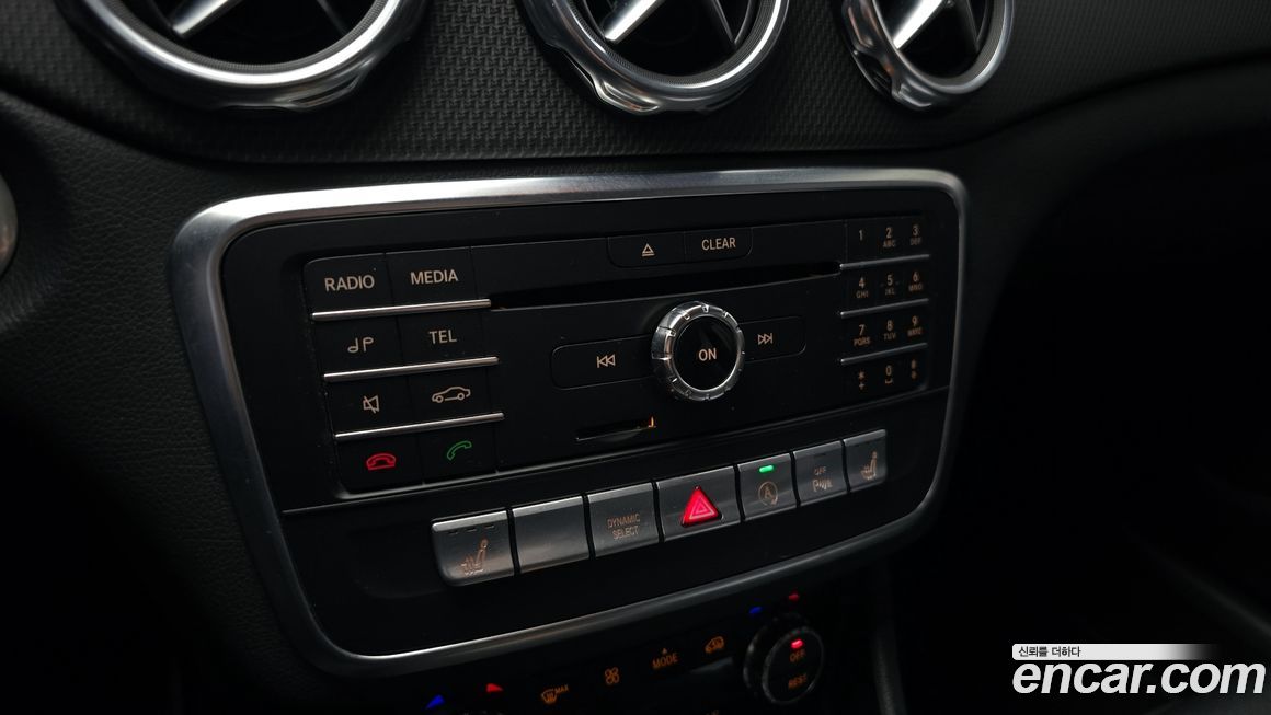 Mercedes-Benz GLA-Class 2019