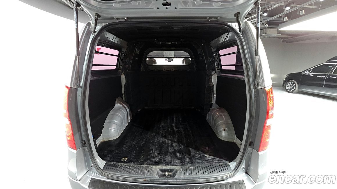 Hyundai Starex 2021