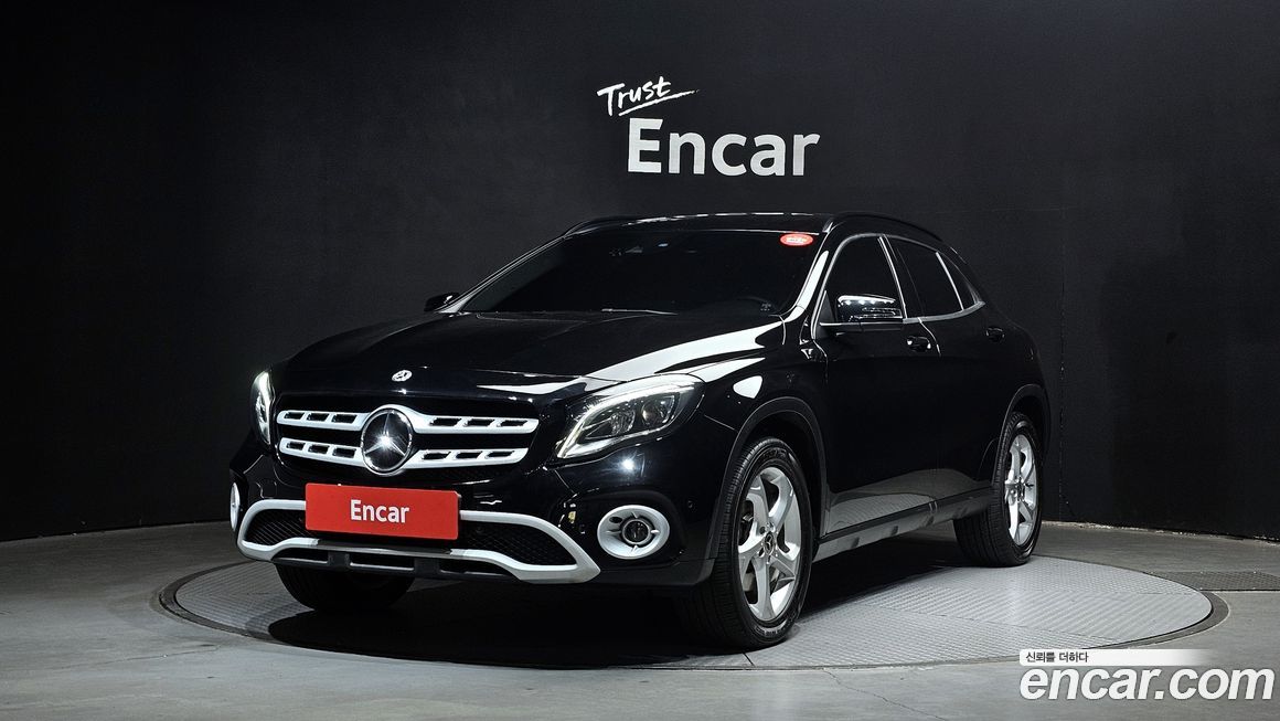 Mercedes-Benz GLA-Class 2019