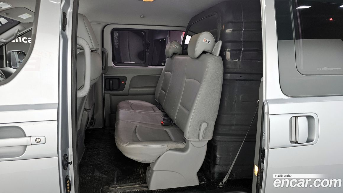 Hyundai Starex 2021