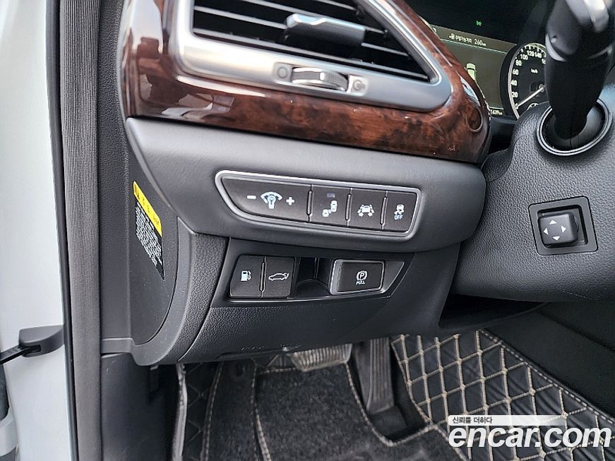 Genesis EQ900 2016