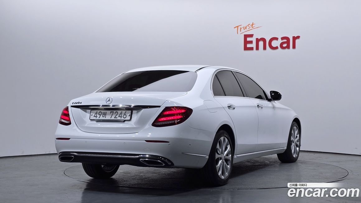 Mercedes-Benz E-Class 2017
