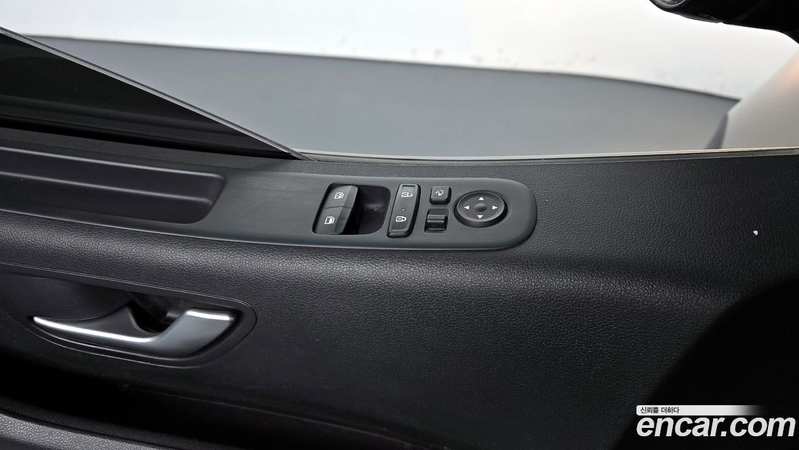 Hyundai Staria 2022
