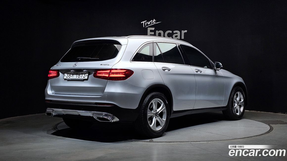 Mercedes-Benz GLC-Class 2017