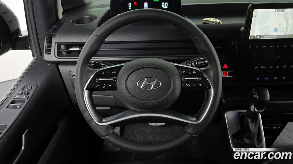 Hyundai Staria 2022