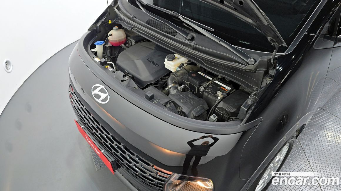 Hyundai Staria 2022