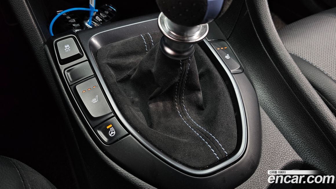 Hyundai Veloster 2019