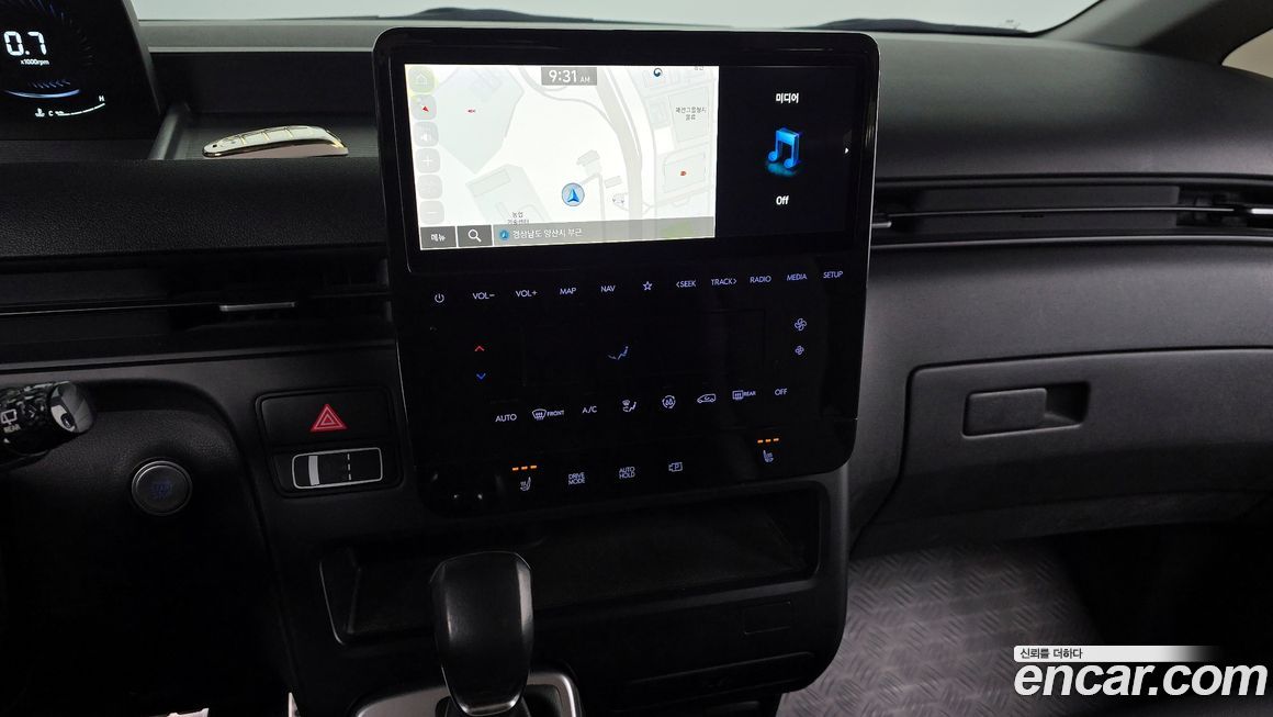 Hyundai Staria 2022