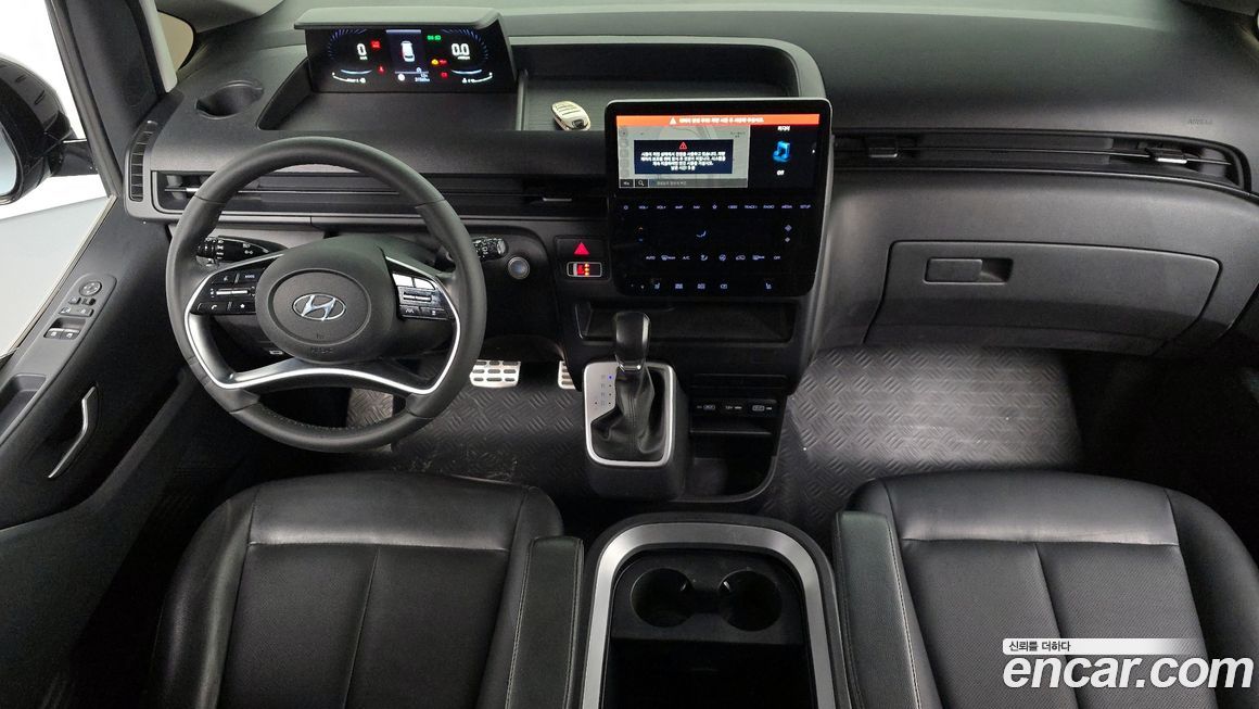 Hyundai Staria 2022