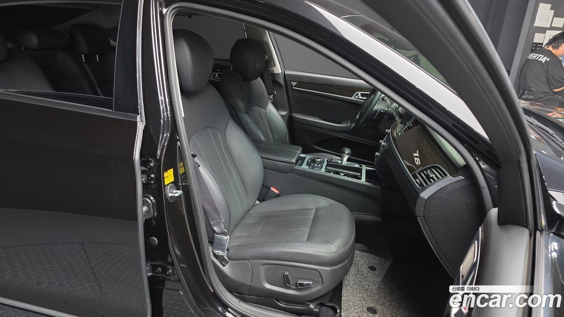 Genesis G80 2018