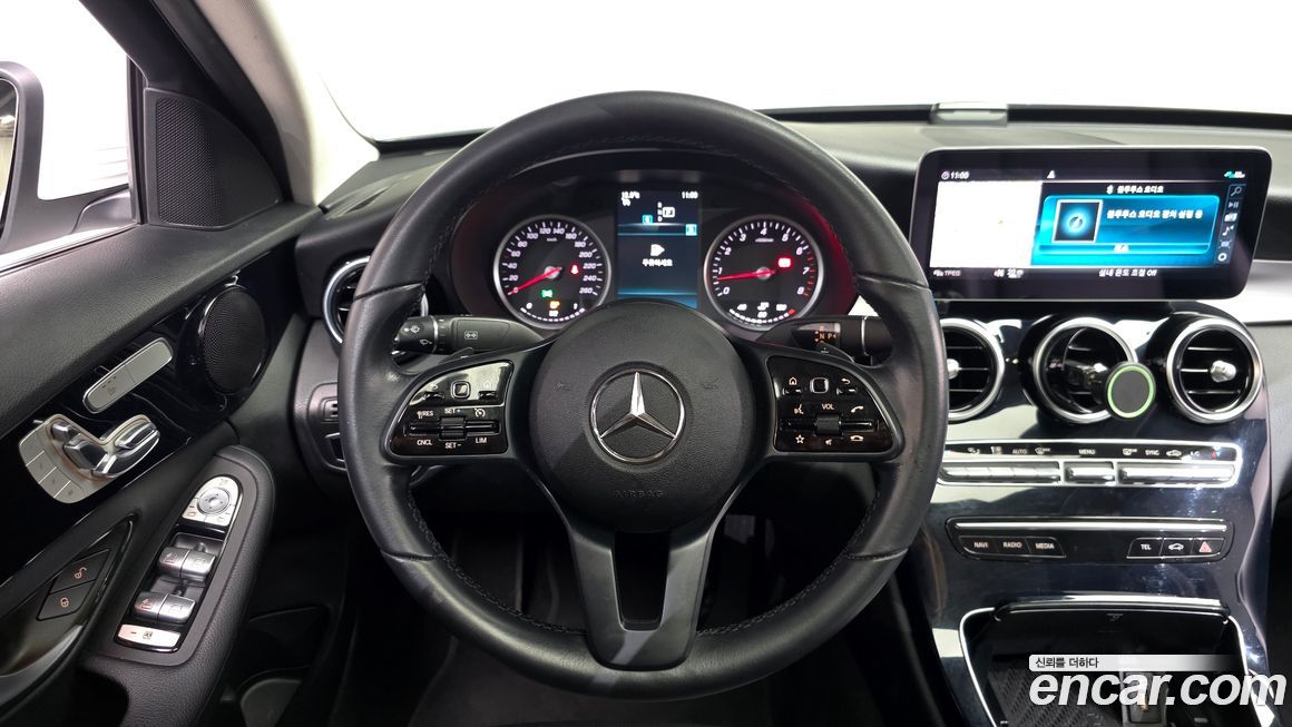 Mercedes-Benz C-Class 2020
