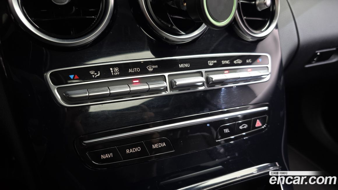 Mercedes-Benz C-Class 2020