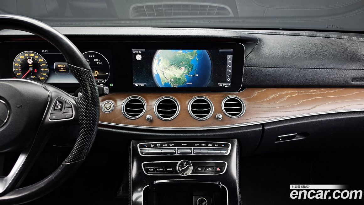 Mercedes-Benz E-Class 2017