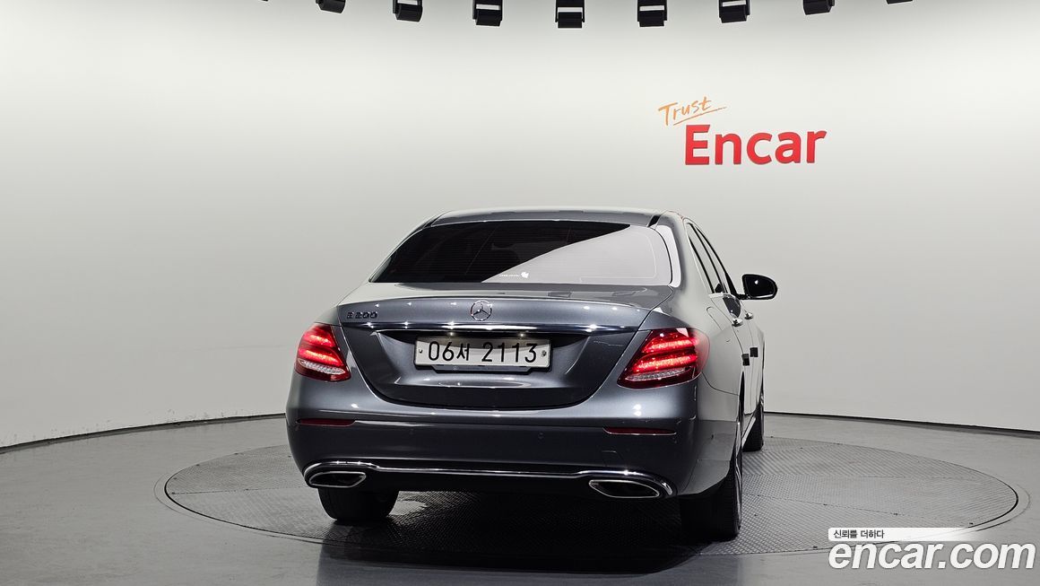 Mercedes-Benz E-Class 2018