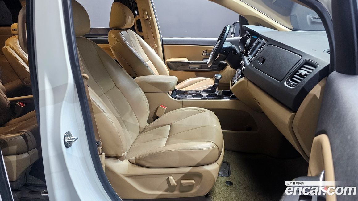 Kia Canival 2019