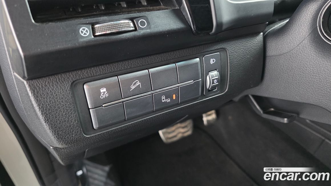 KG_Mobility_Ssangyong Rexton 2020