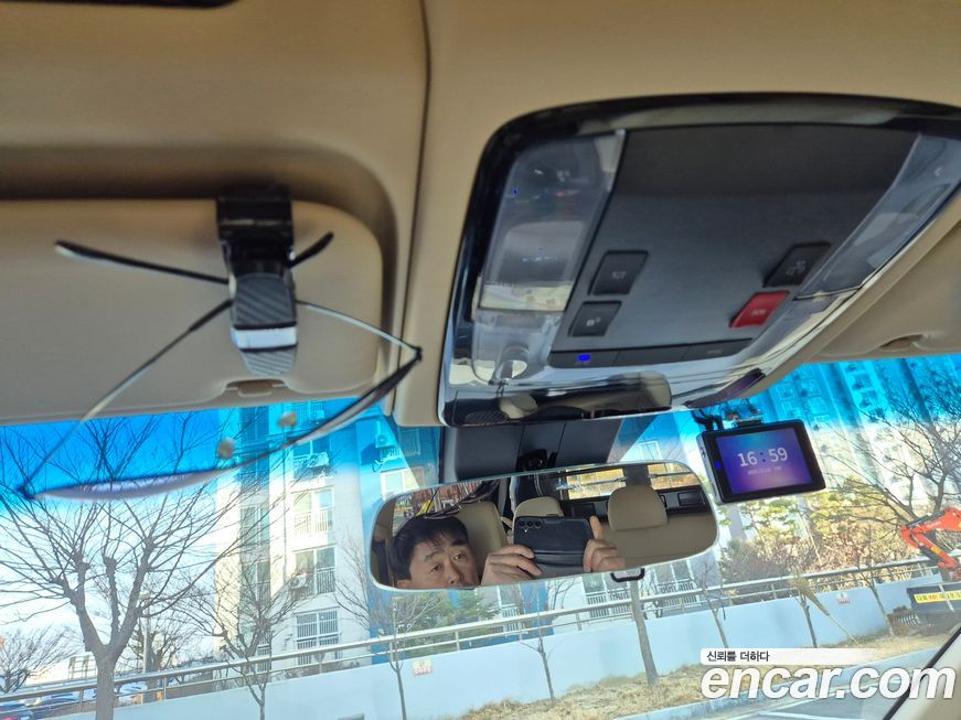 Hyundai Staria 2023