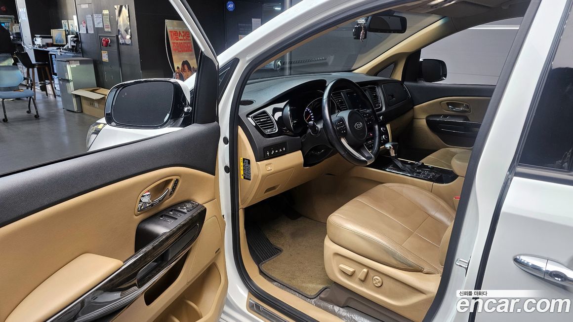 Kia Canival 2019
