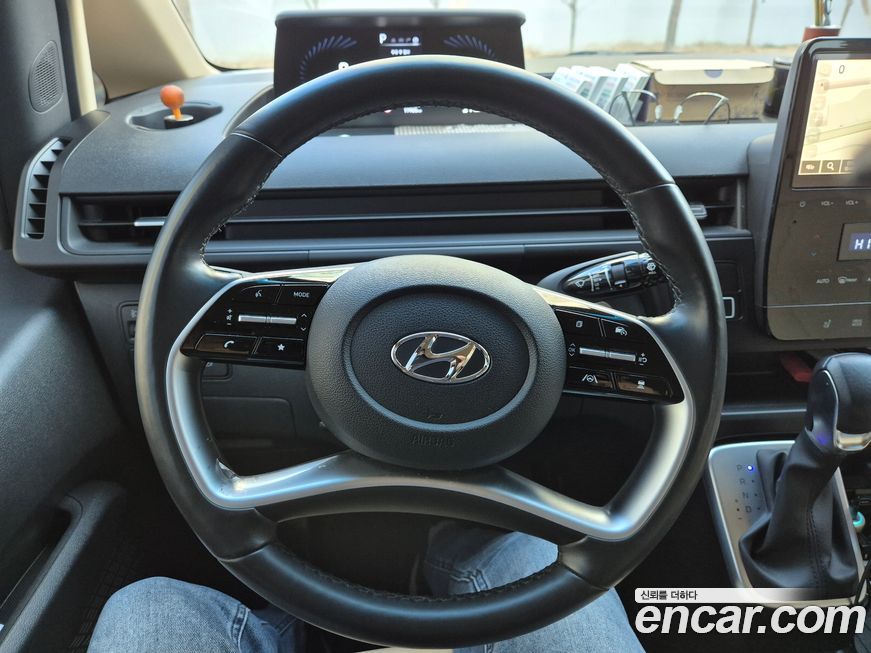 Hyundai Staria 2023