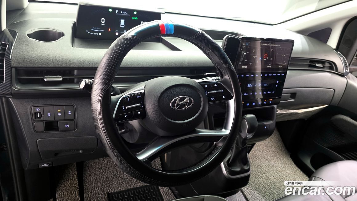 Hyundai Staria 2024
