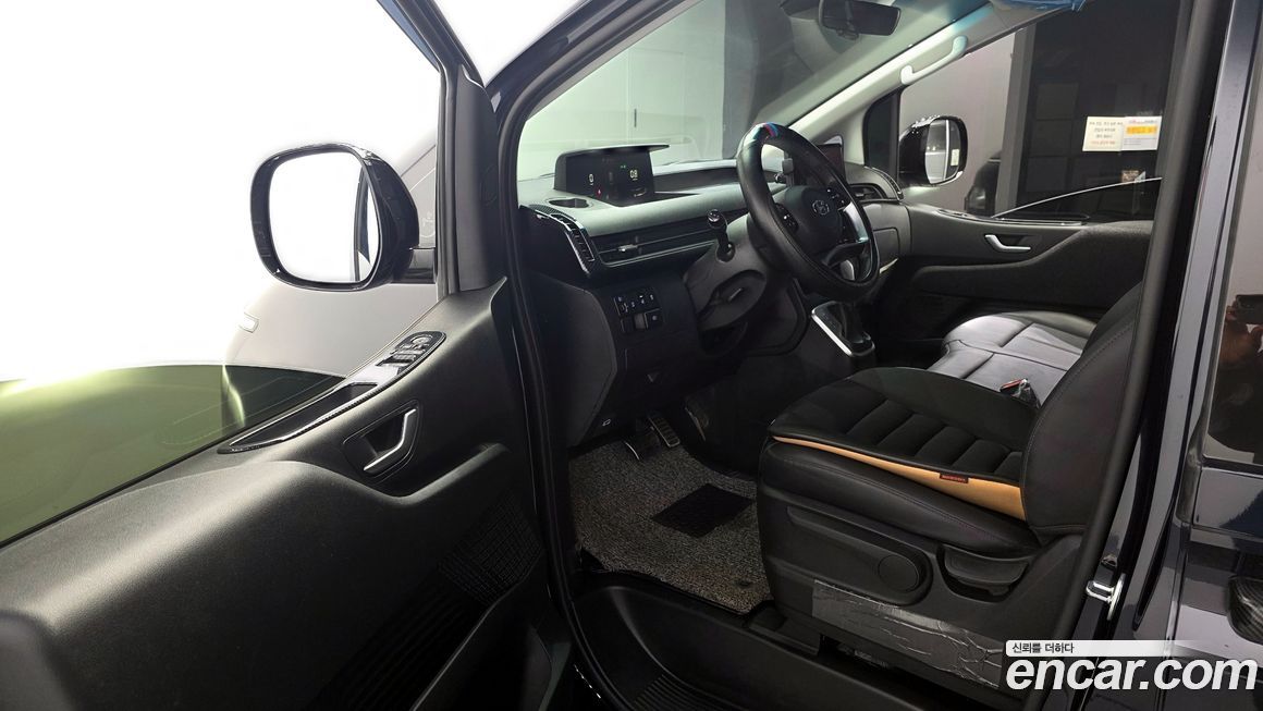 Hyundai Staria 2024