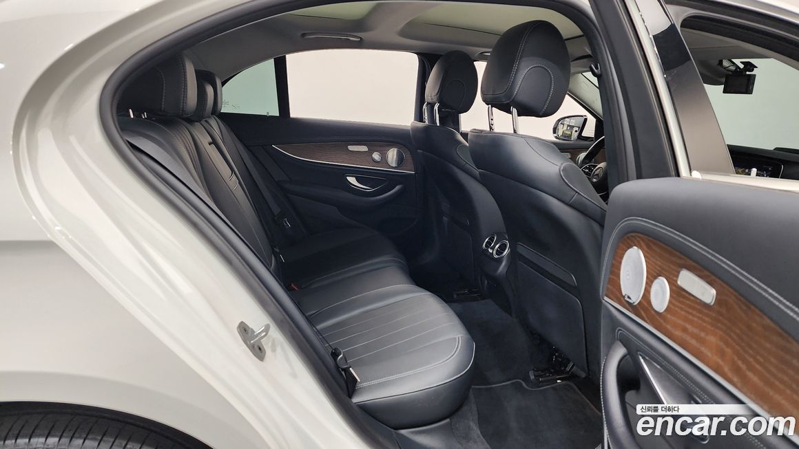 Mercedes-Benz E-Class 2019