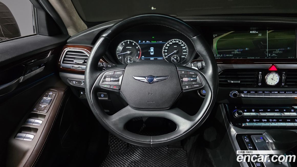 Genesis EQ900 2016