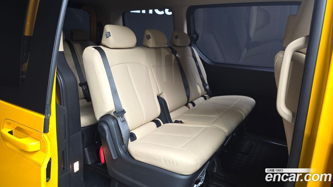Hyundai Staria 2025