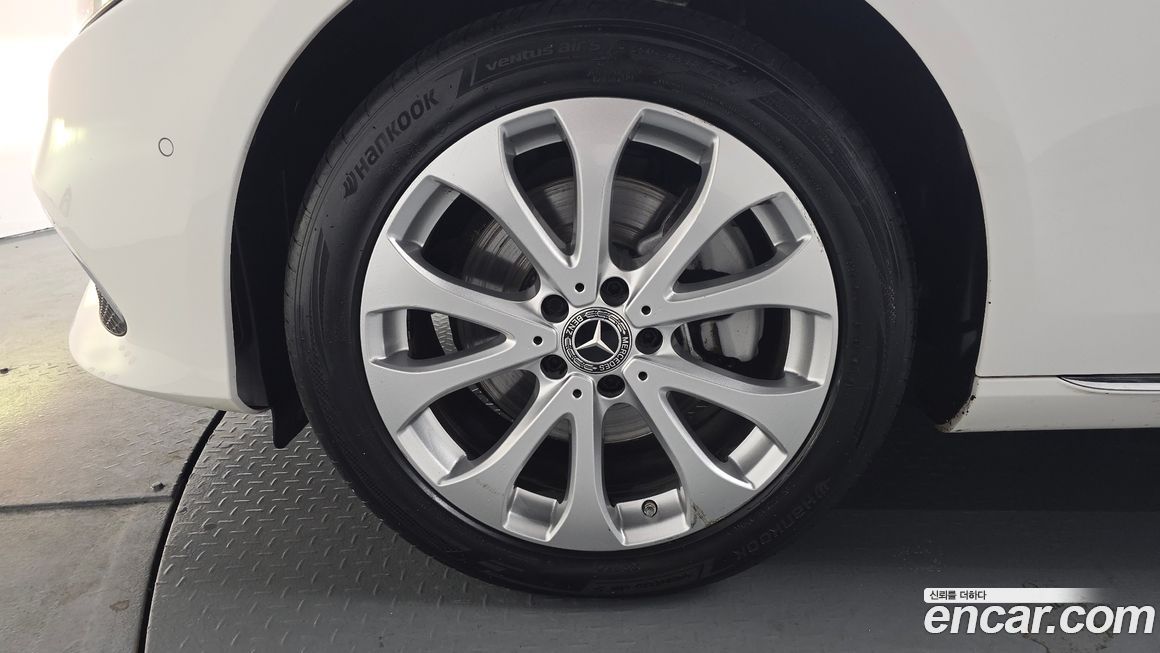 Mercedes-Benz E-Class 2019