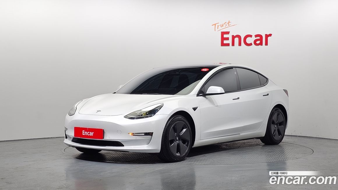 Tesla Model 3 2022