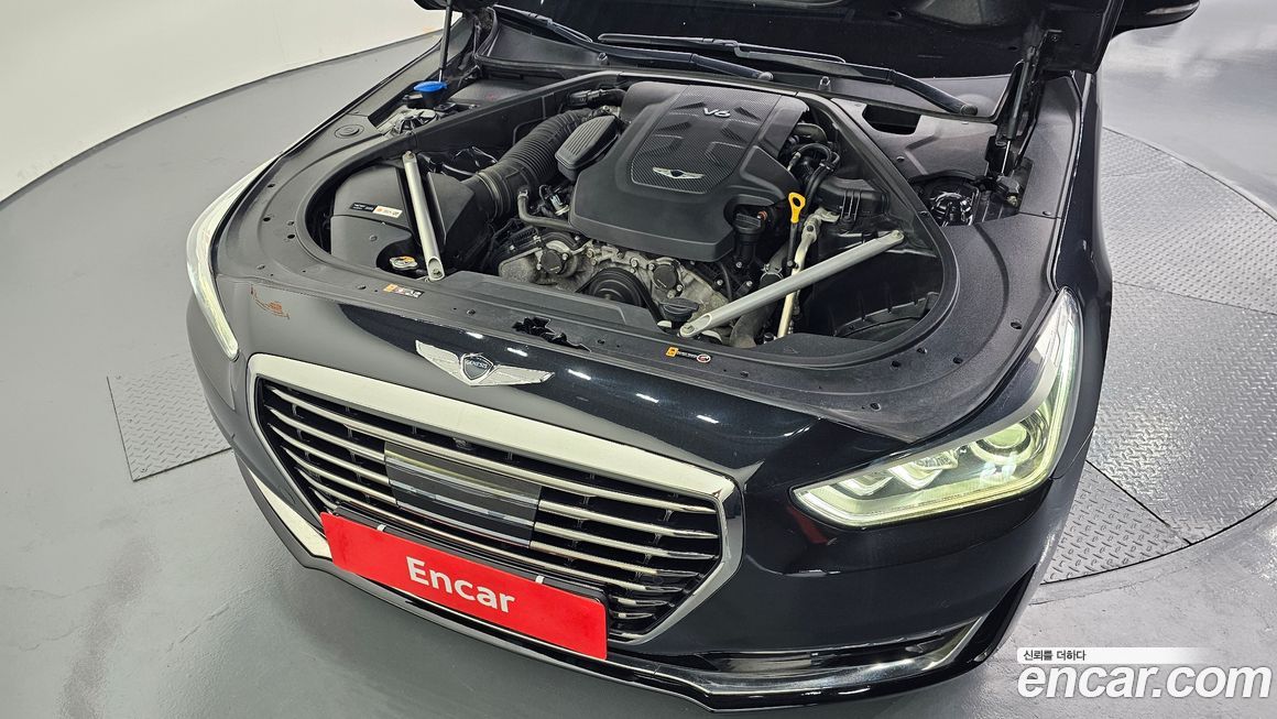 Genesis EQ900 2018