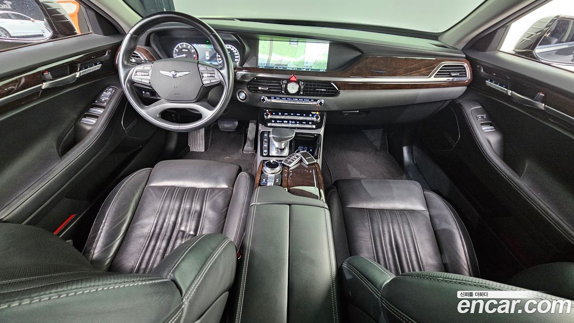 Genesis EQ900 2018