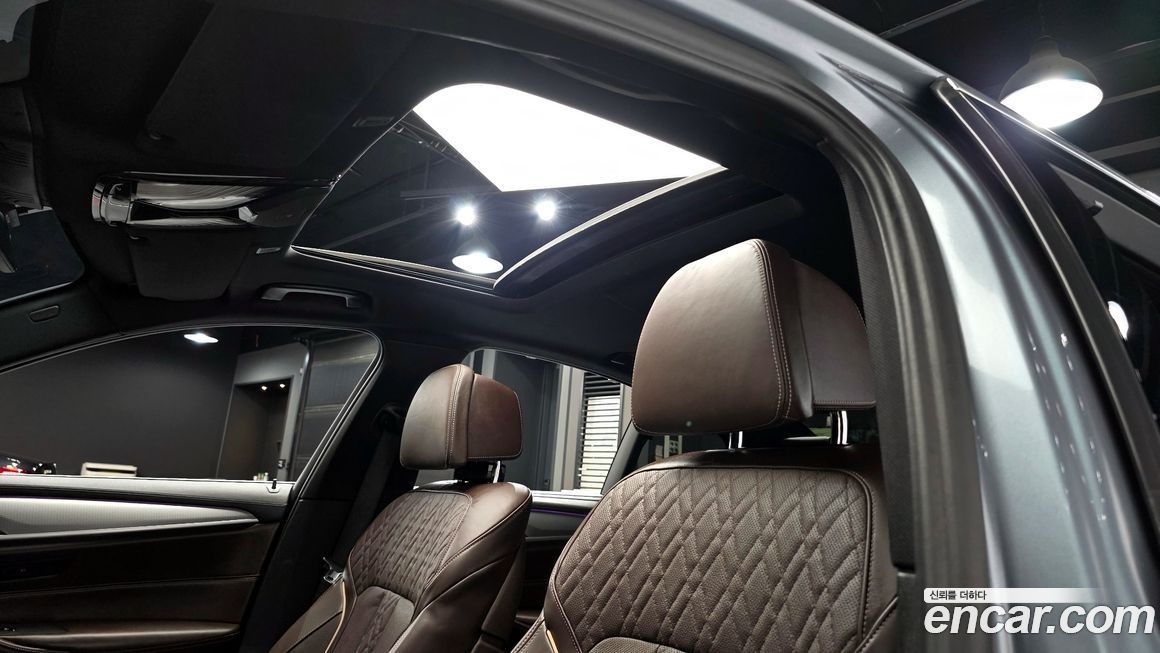 BMW 5-Series 2019