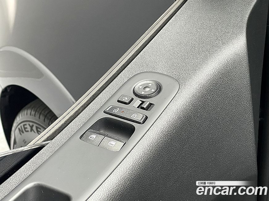 Hyundai Staria 2025