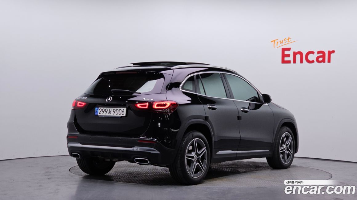 Mercedes-Benz GLA-Class 2020