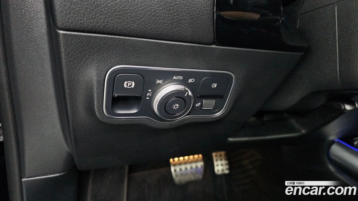 Mercedes-Benz GLA-Class 2020