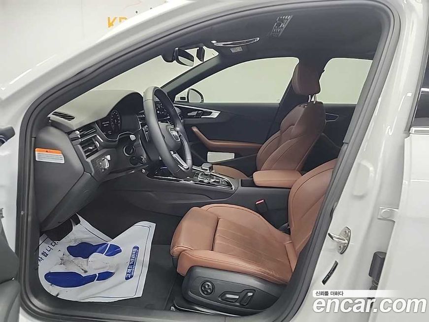 Audi A4 2023