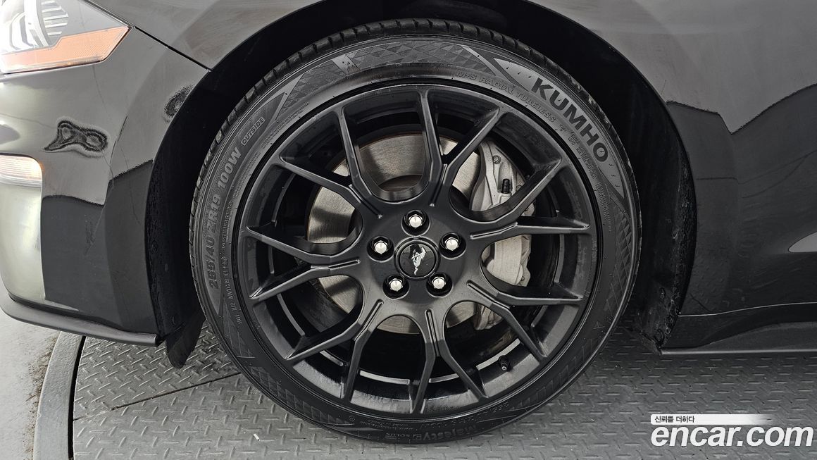 Ford Mustang 2019